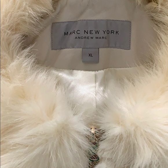 Women’s faux fur, lined winter vest - Picture 3 of 6